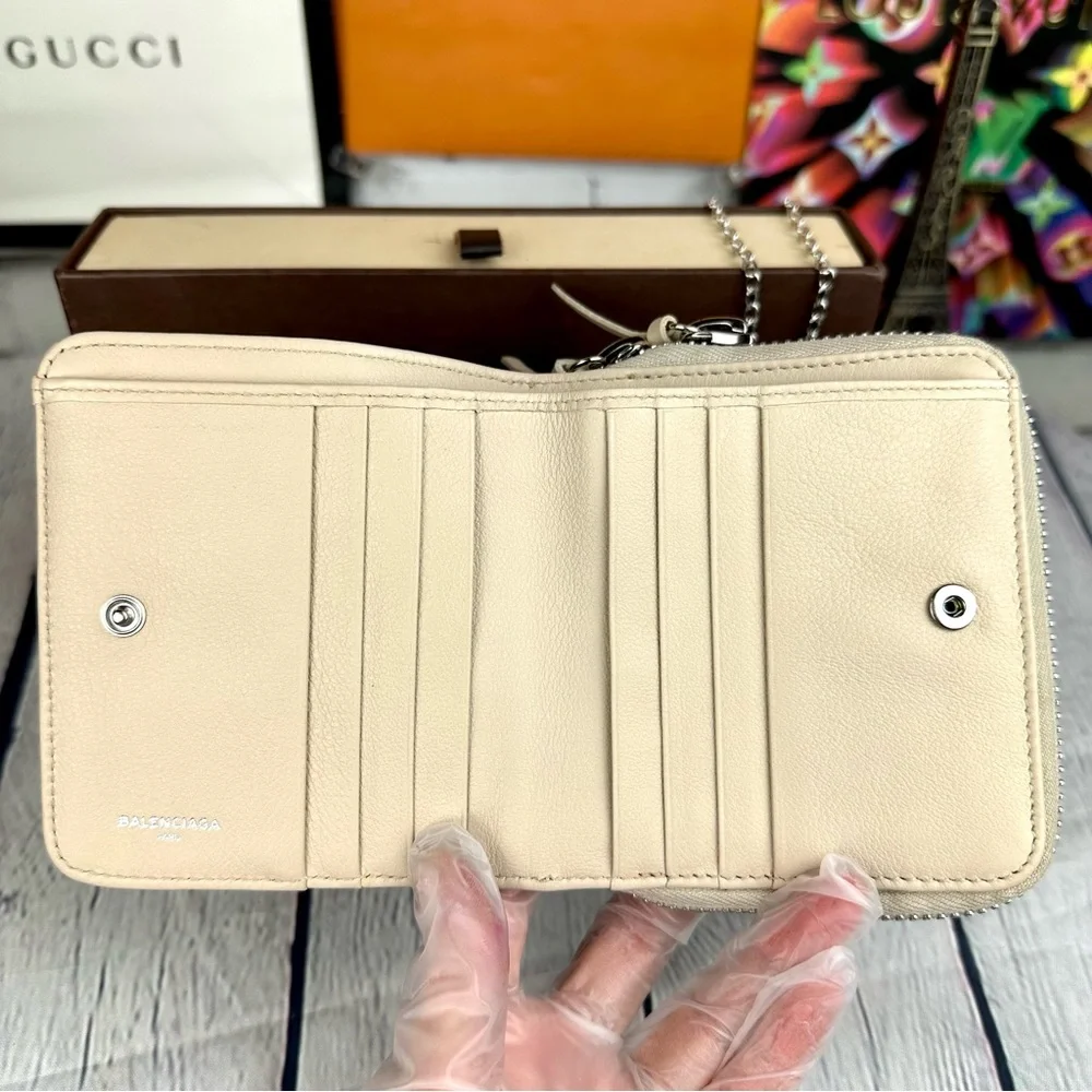 Balenciaga Beige Leather bifold compact zippy wallet with necklace GREAT! - Picture 5 of 16